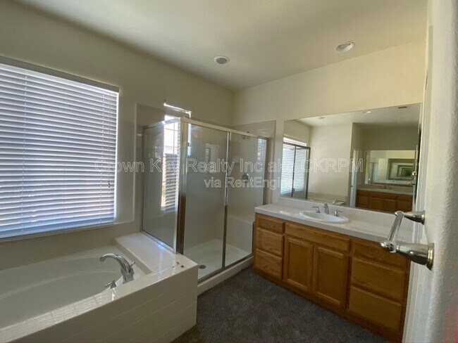 Building Photo - 2757 Marshall Way