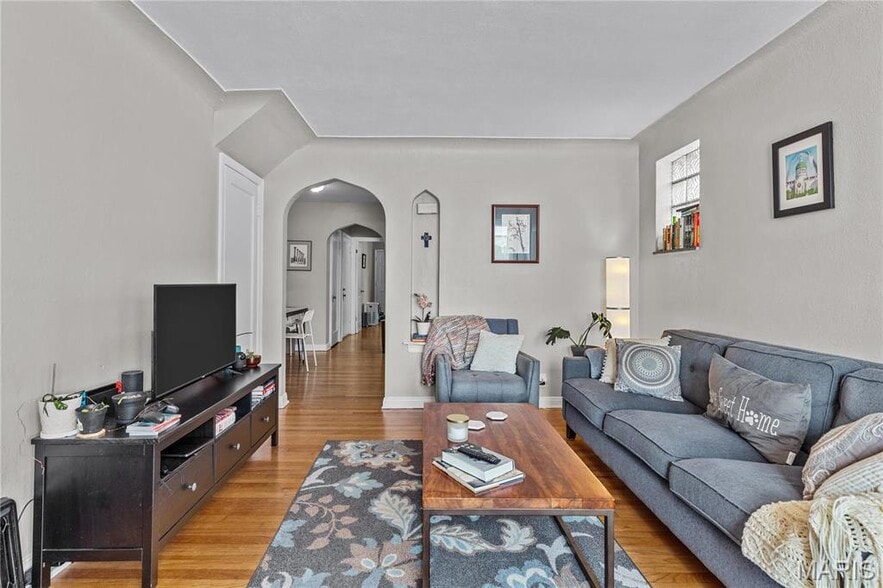 Building Photo - 3317 Lawn Ave