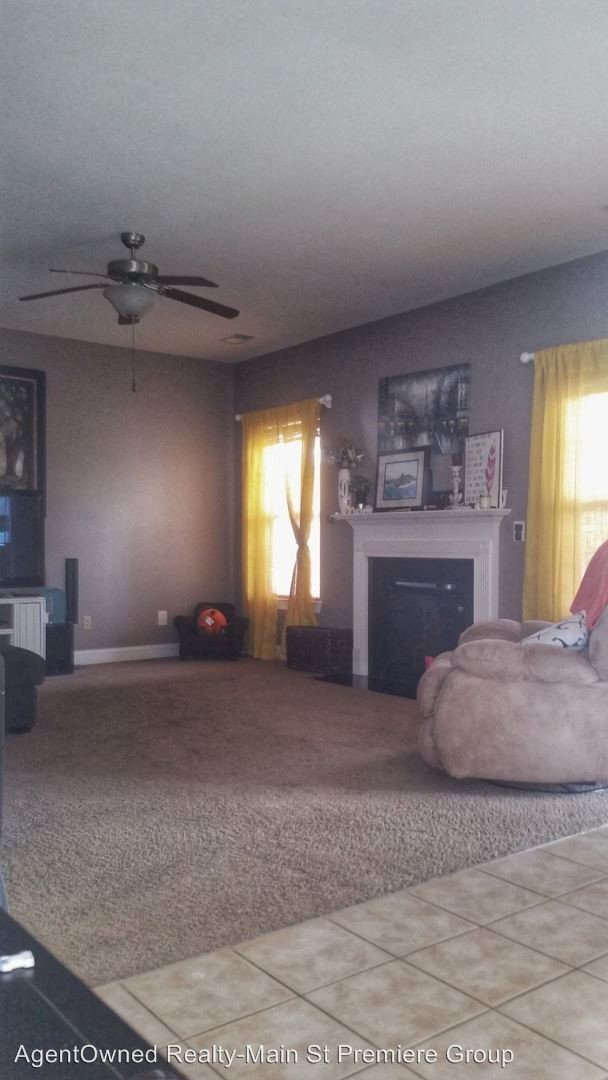 Building Photo - 4 br, 2.5 bath House - 5234 Mulholland Dr