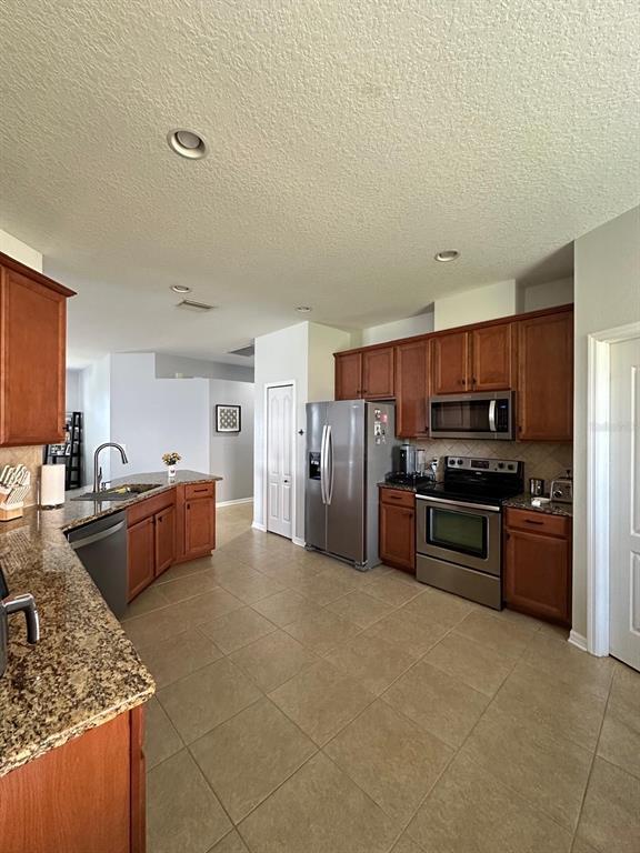 Building Photo - 32029 Garden Alcove Loop