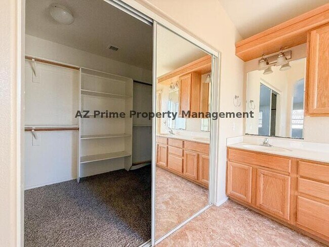 Building Photo - 6874 W Blackhawk Dr