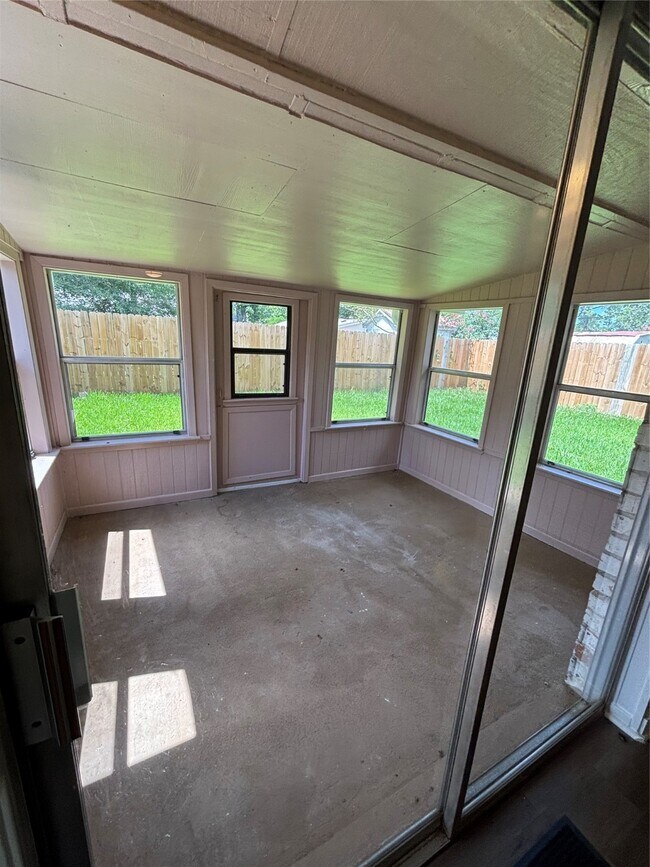 Building Photo - 4526 McCleester Dr
