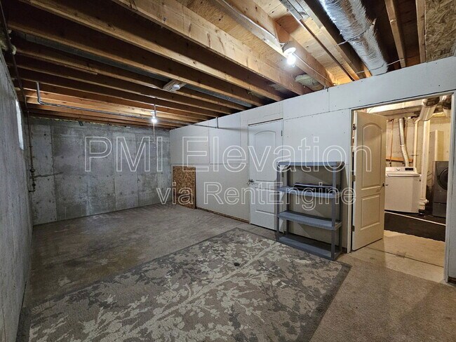 Building Photo - 4132 S Richfield Way