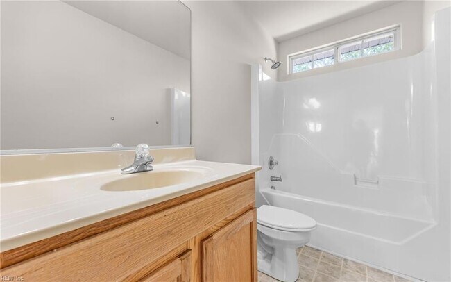 Building Photo - 310 Canaan Cir