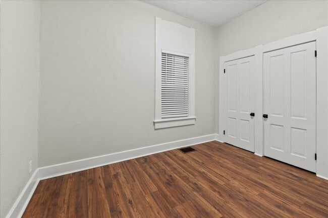 Building Photo - 1133 Olive St