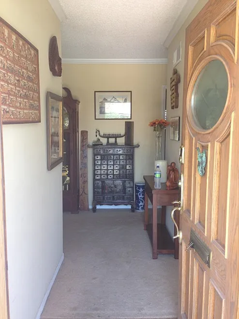 Front hallway - 508 E Grove Ave