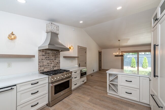 Building Photo - 626 Copperfield Dr