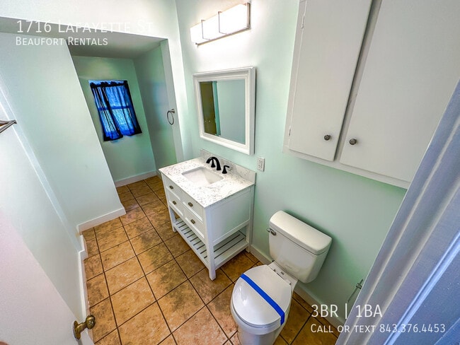 Building Photo - 1716 Lafayette St