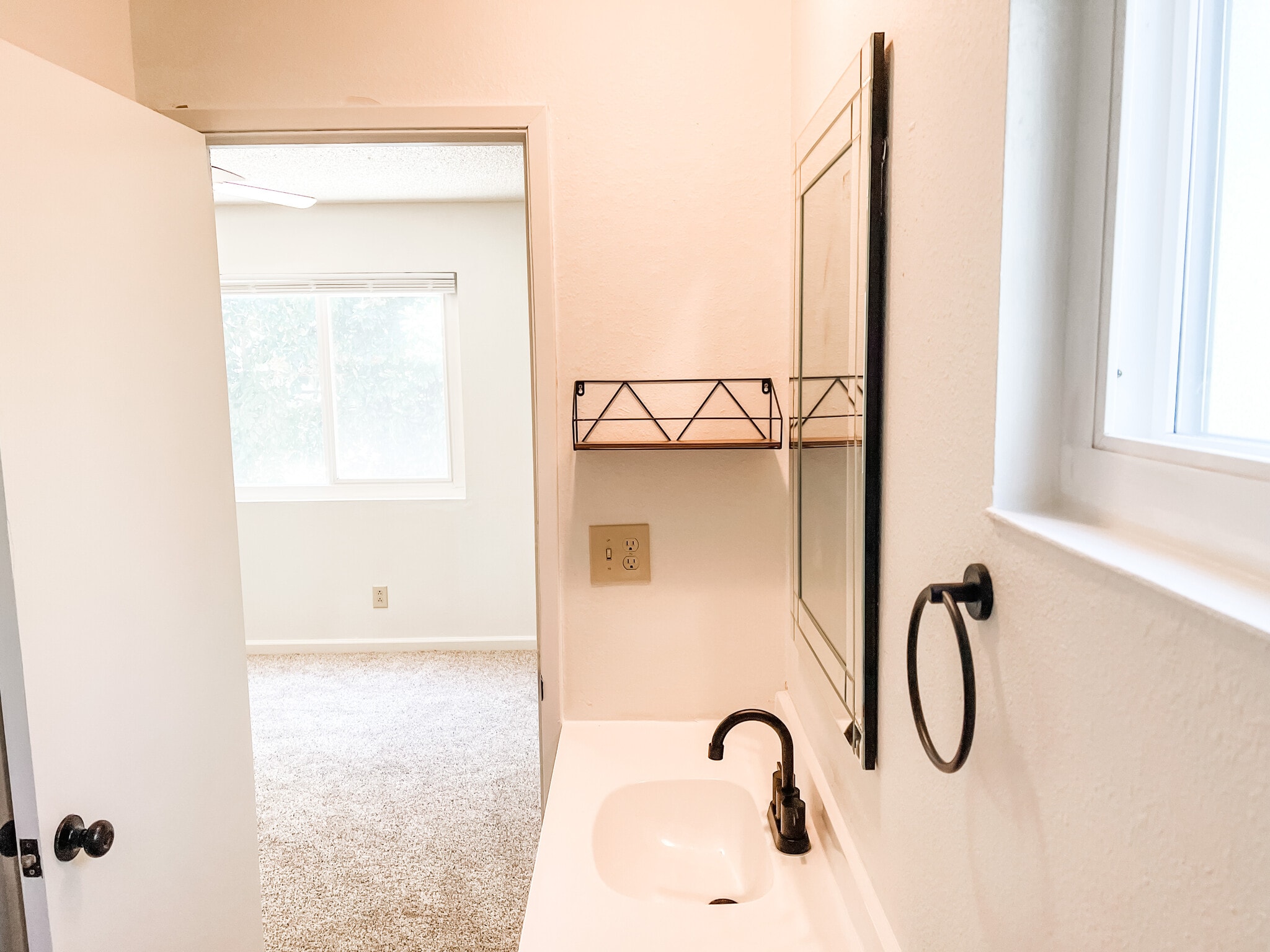 Bathroom - 1351 Arcadian Ave