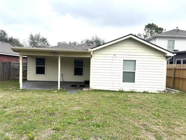 Building Photo - 8915 Canton Park Ln