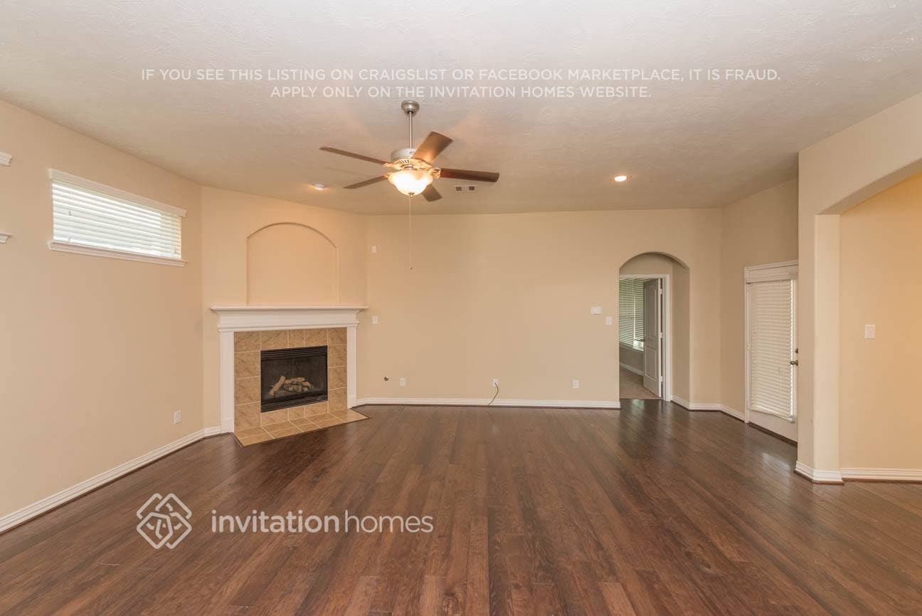 Building Photo - 30810 Academy Trace Dr