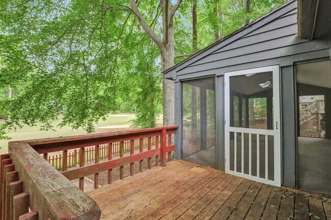 Building Photo - 3 Bedroom Cape in Brandermill!