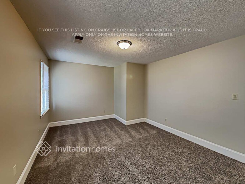 Building Photo - 9912 Spring Harvest Dr