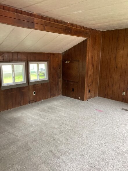 Primary Photo - 1145 Hendersonville Rd