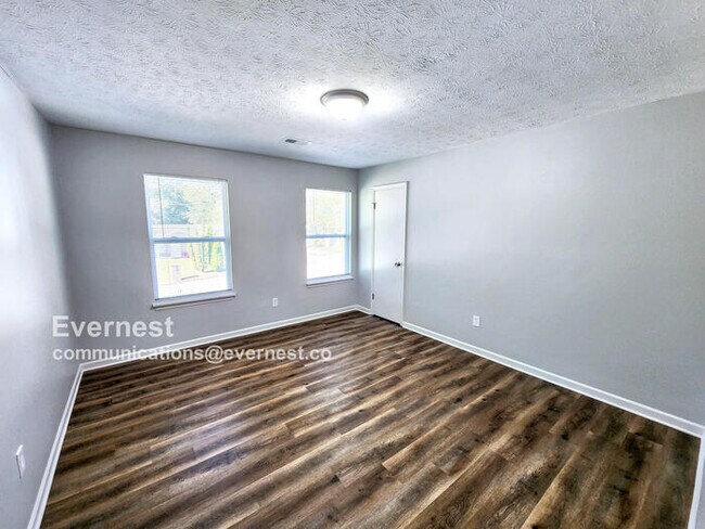 Building Photo - 1321 Gladiator Dr