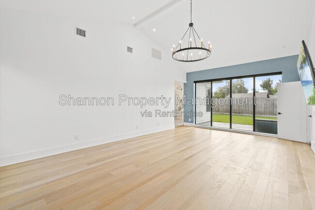 Building Photo - 2703 Tannehill Dr