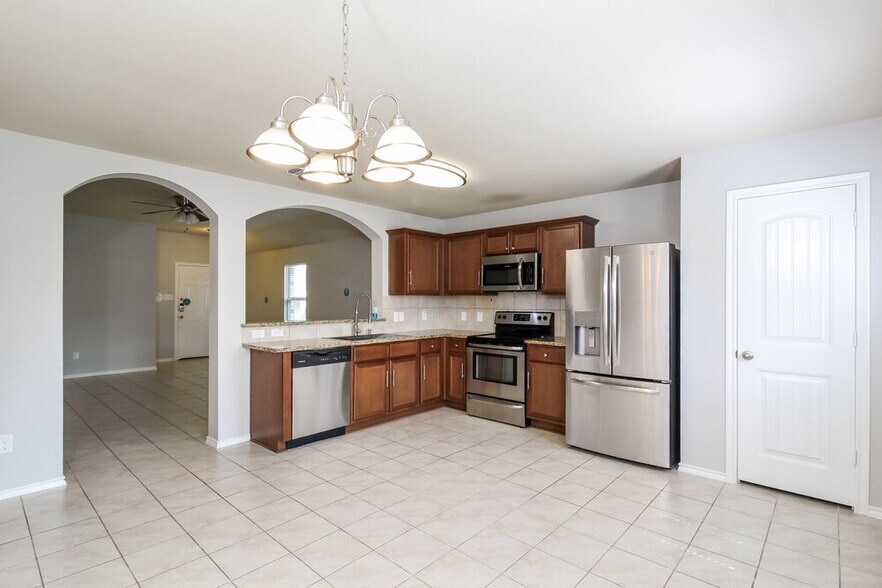 Building Photo - 1402 Copper St