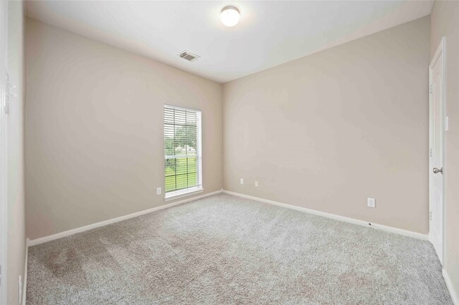 Building Photo - 17711 Brair Arbor