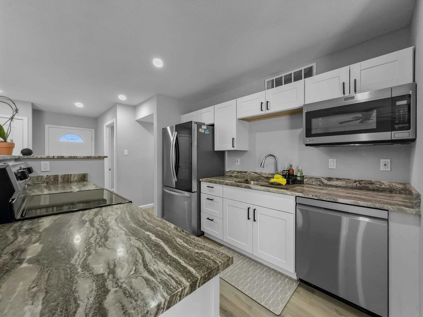 Building Photo - 4917 Woodruff Dr
