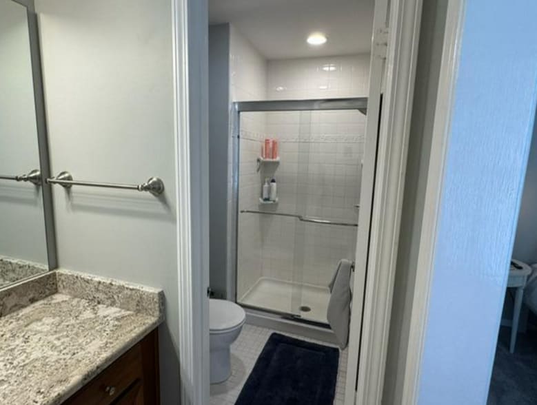 Primary bath - 3144 Morningside Dr
