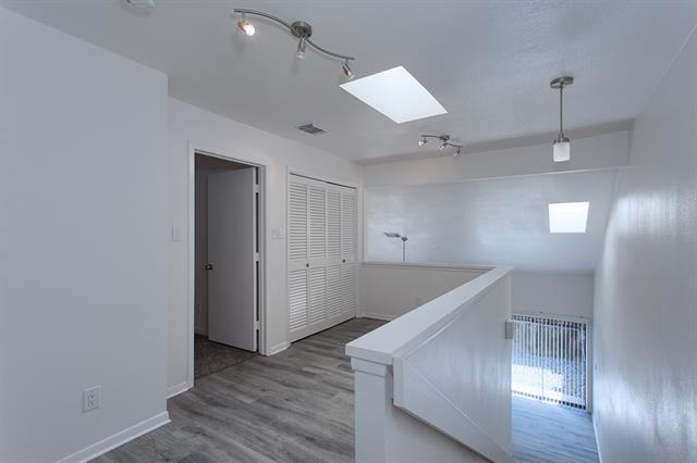 Building Photo - 7450 Holly Hill Dr