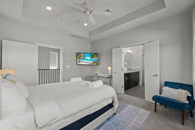 Building Photo - 2119 Hadley St