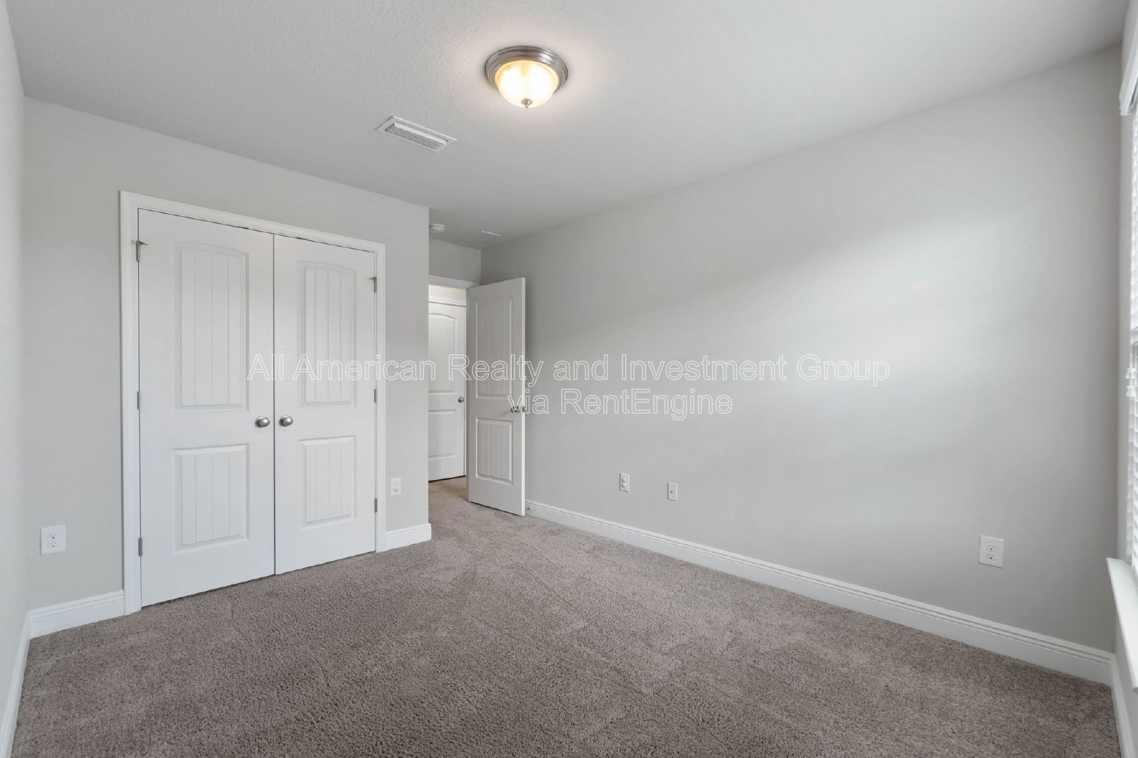 Building Photo - 8827 Little Cormorant Ln