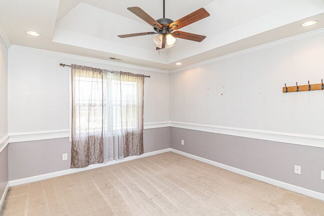 Building Photo - Spacious 2-Story in Pikeville! 3 BR | 2.5 BA w/ Bonus Room *Lawn Care / Trash Included*