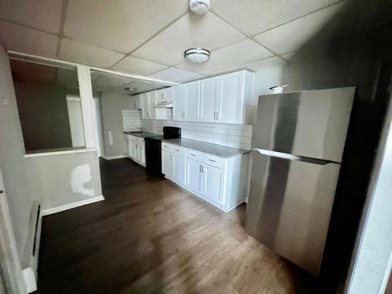 Building Photo - 420 N High St