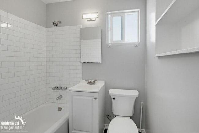 Building Photo - Fully Updated 3Bdm 2Ba Home Located in a Prime Area of San Diego