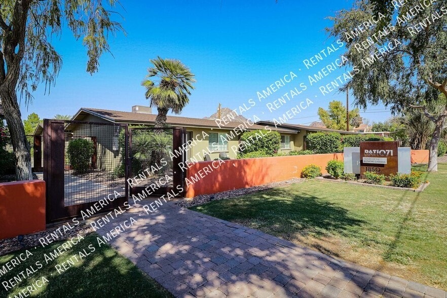 Building Photo - 1850 E Maryland Ave