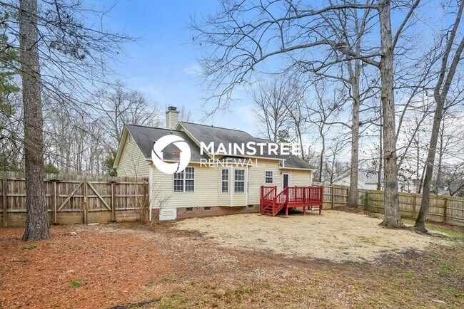 Building Photo - 3 Bedroom Pet-Friendly Home in Raleigh, NC...