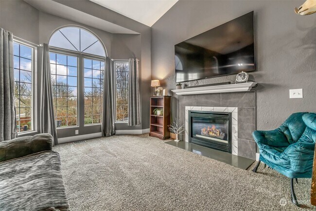 Building Photo - 1423 85th Dr NE