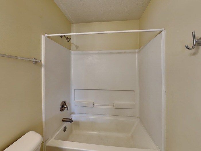 Building Photo - 10414 Bellchime Ct
