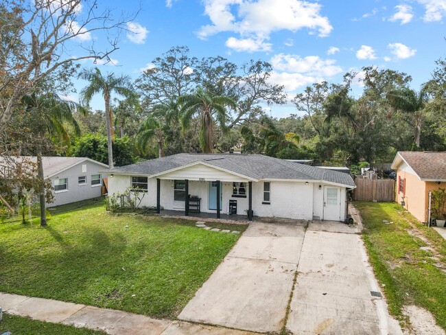 Building Photo - 1016 Beachwood Ave