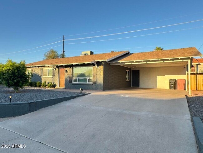 Building Photo - 1801 N 87th Pl