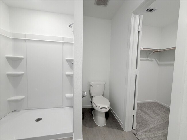 Building Photo - 447 Southern Magnolia Wy