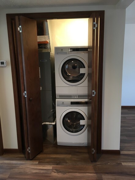 Laundry - 509 4th N St