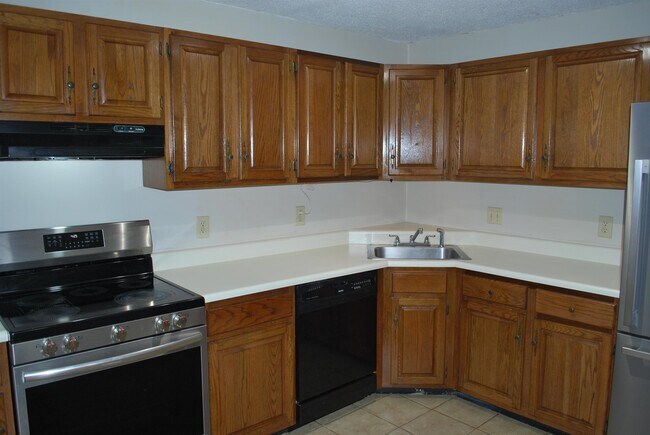 Building Photo - 14 Turnbuckle Ln