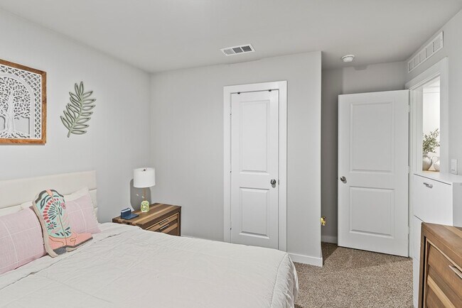 Building Photo - 7710 Purple Vitex Rd