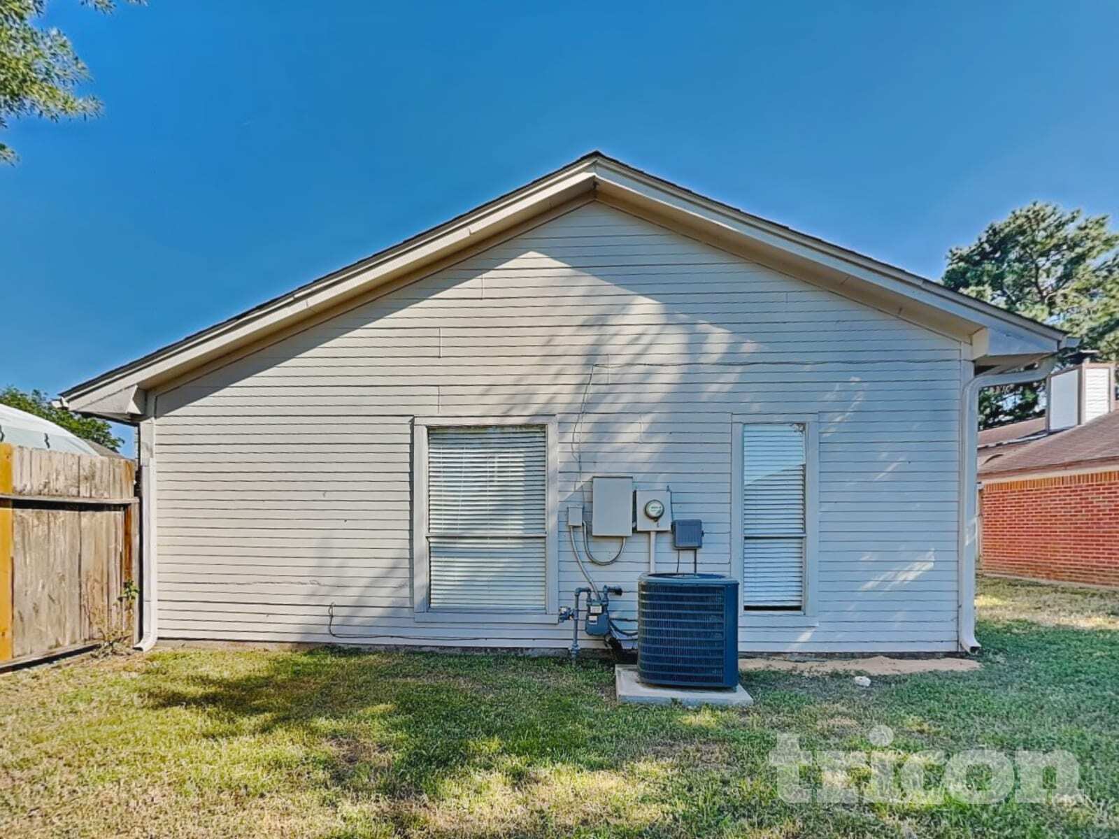 Building Photo - 6615 Laurel Glen Dr