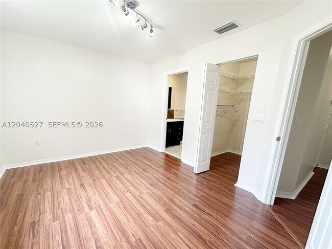 Building Photo - 2150 NW 171st Terrace