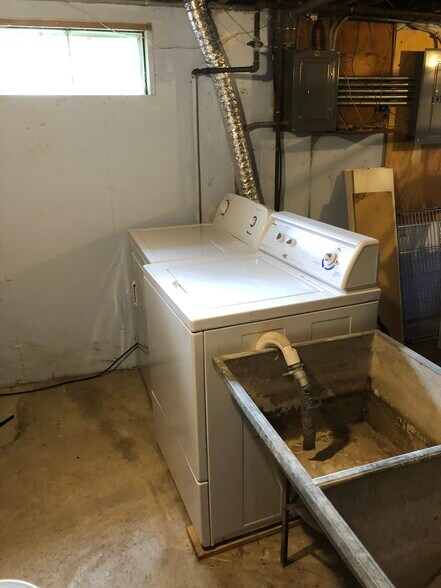 Basement Laundry - 2020 Field St