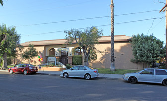 Building Photo - Carlyle Court Apartment Homes