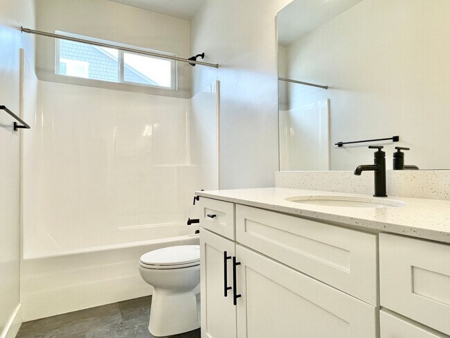 Building Photo - Gorgeous Lehi Home at The Exchange!