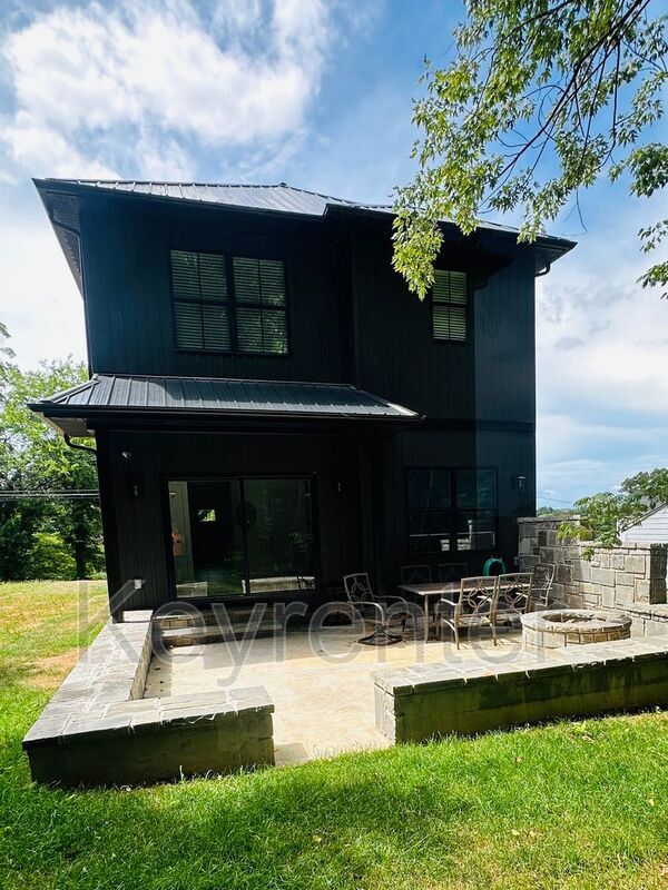 Building Photo - 1406 Lantana Ln NW