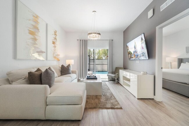 Building Photo - 384 Famagusta Dr