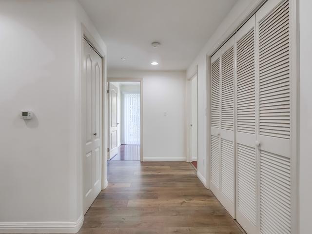 Building Photo - 700 S Ardmore Ave