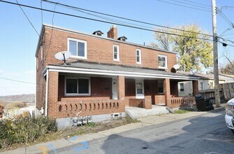 Building Photo - 2937-2939 Freeland St
