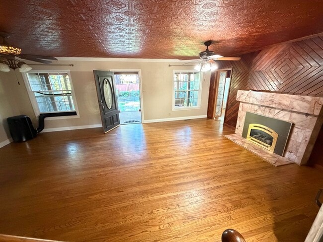 Building Photo - 4 Bed 3 Bath In West Alamo